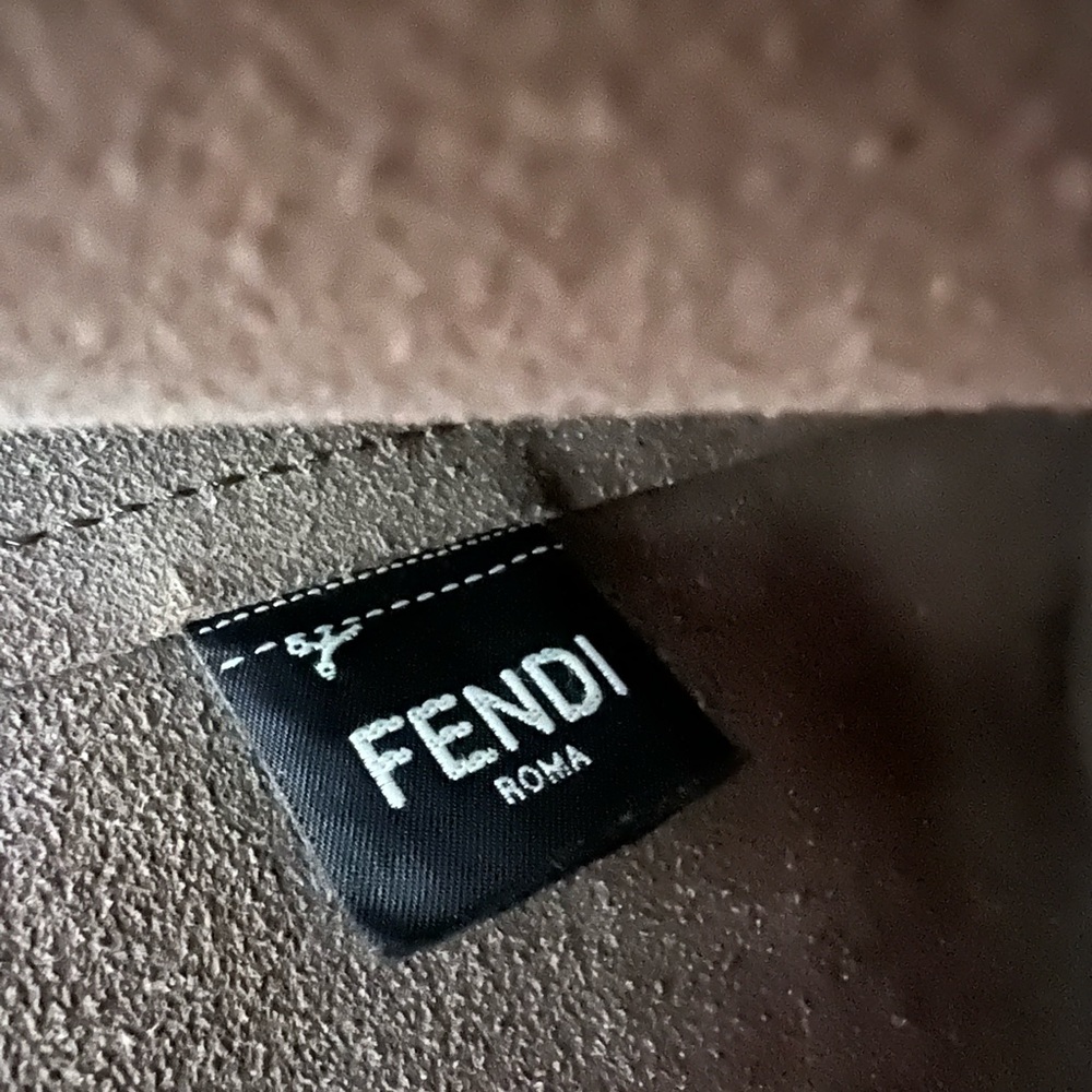 Fendi Logo Shopper Tote - Picture 11 of 15